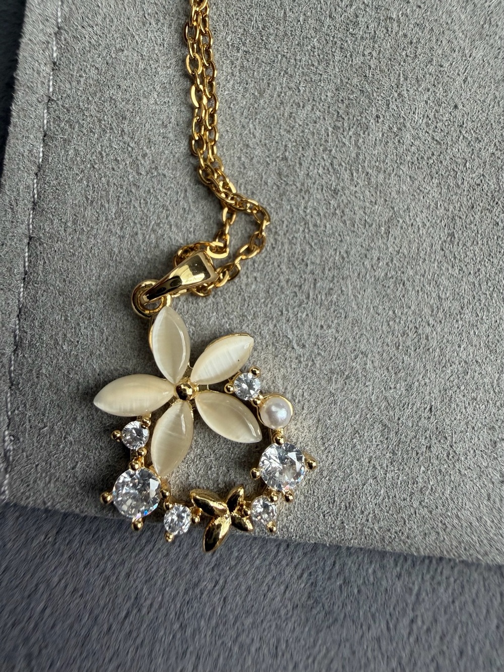 Gold-Tone White Flower Pendant Necklace